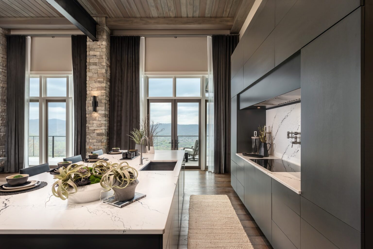 Handle-Free Custom Cabinetry